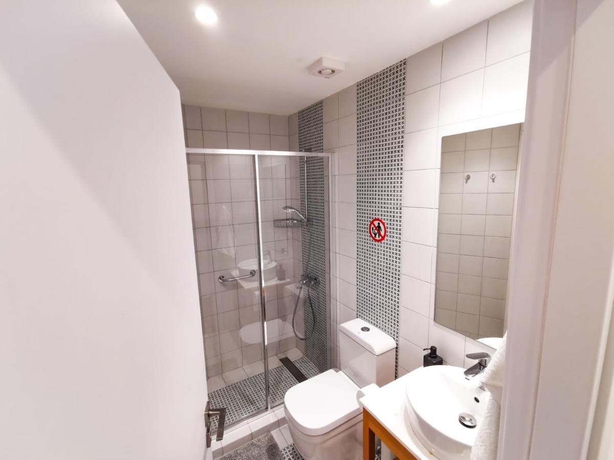 Citycenter Boutique Apartment Larnaca Exterior photo
